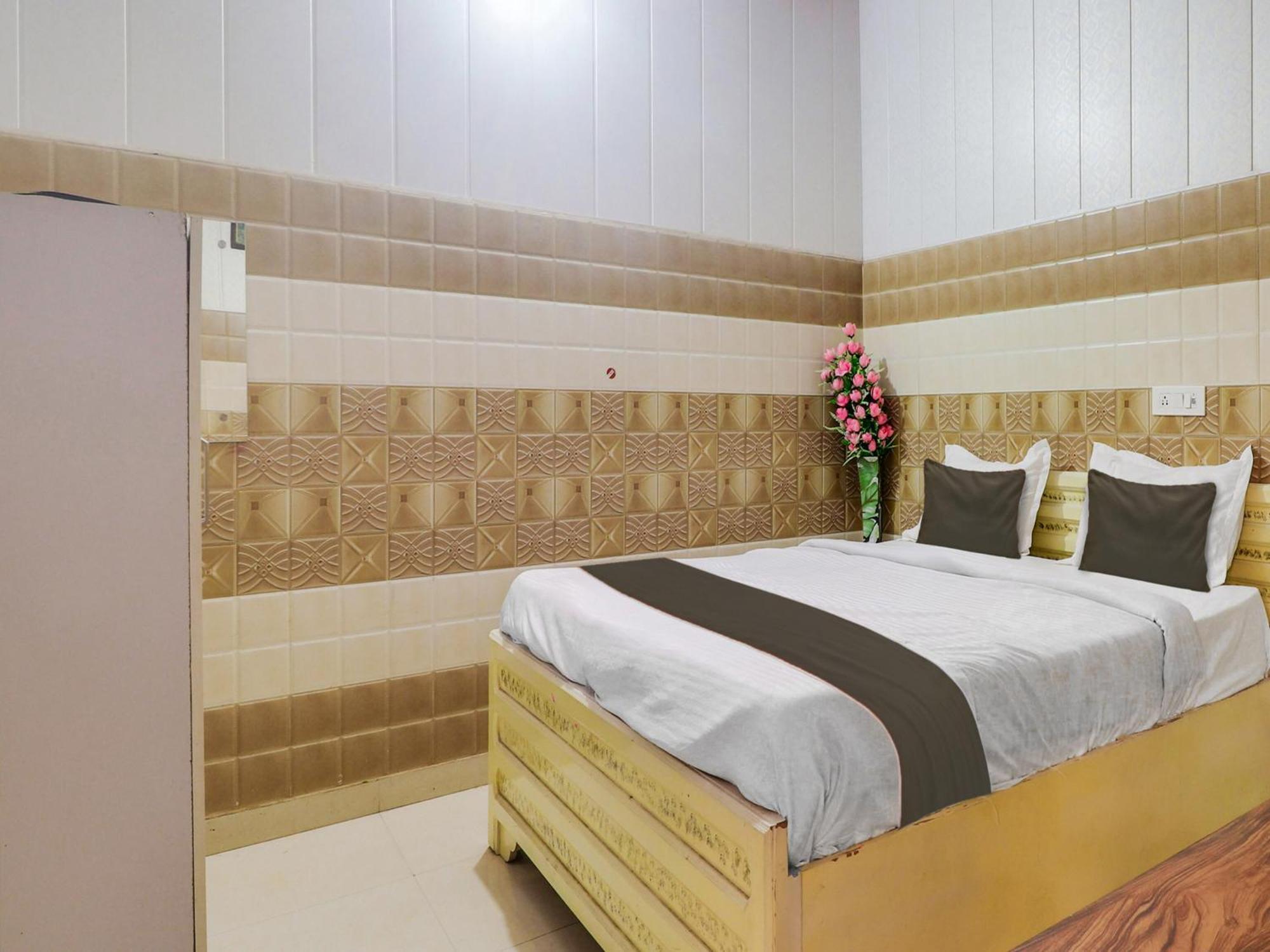 Collection O Paradise And Restaurant Hotel Kashipur ภายนอก รูปภาพ