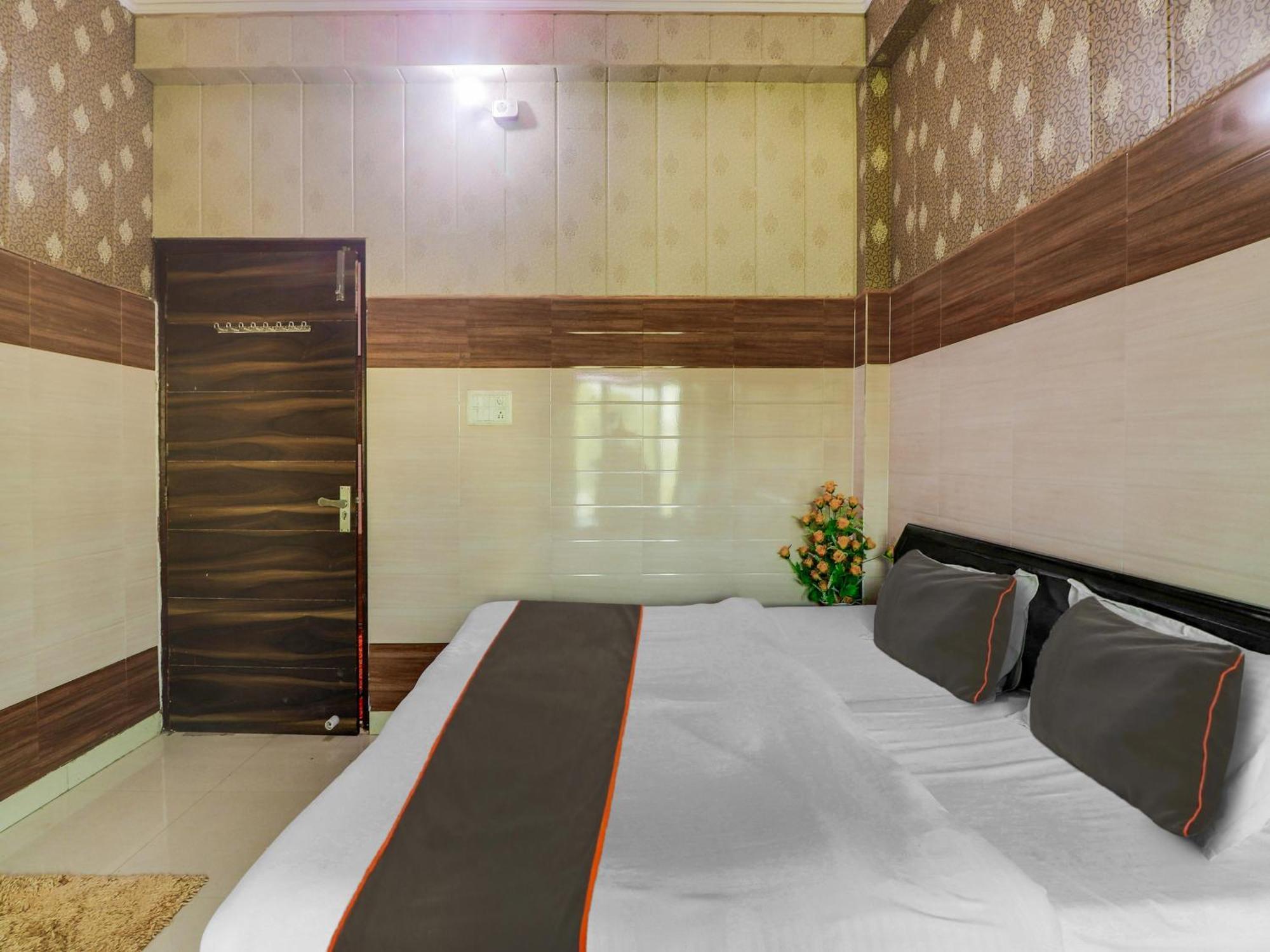 Collection O Paradise And Restaurant Hotel Kashipur ภายนอก รูปภาพ